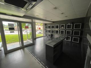 Lloguer Local Comercial a Olot. Avinguda sant jordi - local