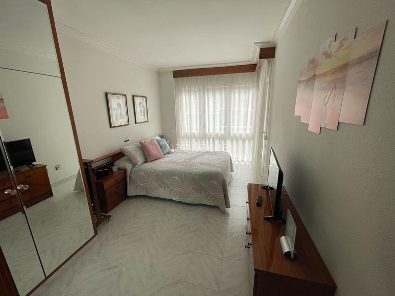 Foto b93d1a54-4bff-4500-b51f-301f2693cd26. Casa amb aparcament a Olot