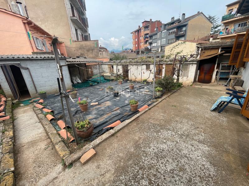 Foto cba2c5ce-7430-41ef-9684-e8c4acd38429. Casa  planta baixa al pla de dalt en Olot