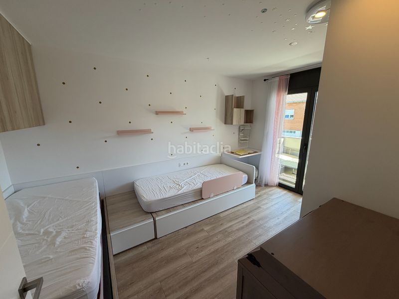 Foto ba12b739-c527-4e73-bdc3-81722b6746cd. Casa adossada amb calefacció piscina a Olot