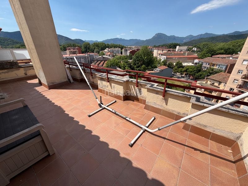 Foto ed392fd3-0401-4ce6-9e38-b7a6ea716108. Duplex con riscaldamento parcheggio in Olot