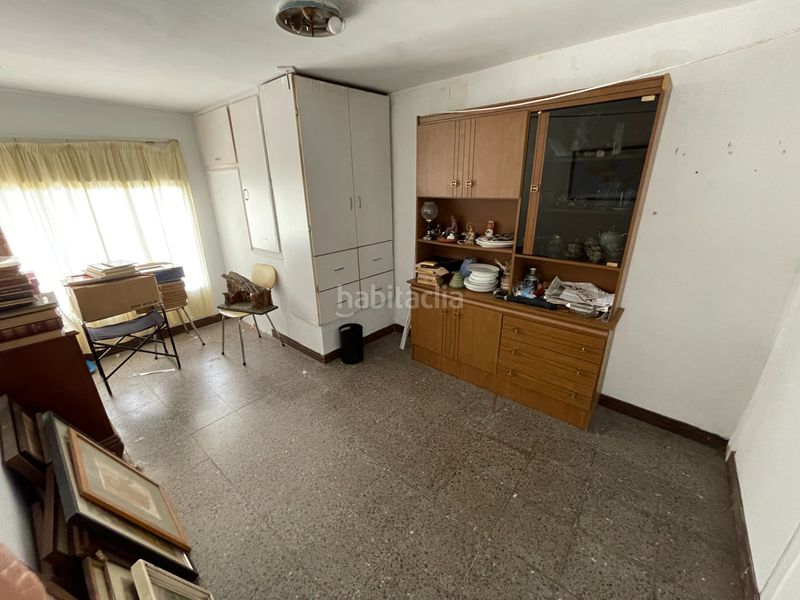 Foto 03a0cfbb-bcfe-4a69-b287-b20272c93eba. Casa amb aparcament a Olot