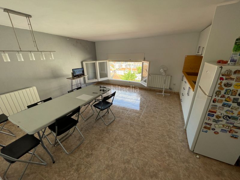 Foto 73742b6c-7587-493b-911c-fedf83a83990. Casa amb aparcament a Olot