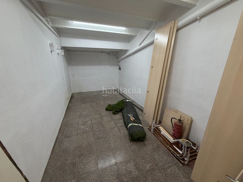 Foto 5bef6c44-7cfc-4c9c-a853-b53c3ce11e50. Casa adossada amb xemeneia calefacció aparcament a Olot