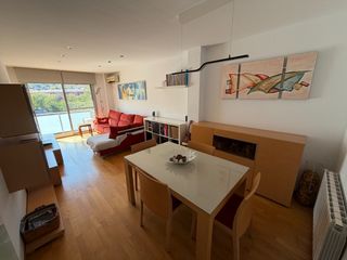 Etagenwohnung in Olot. Pis amb garatge tancat i traster