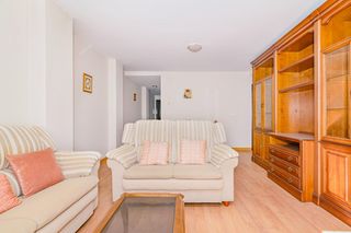 Flat  Calle cruz de mayo. Piso en venta en ogíjares  zona tranquila y excelente ubicación