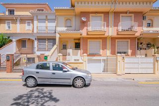 Casa adosada en Casco Histórico