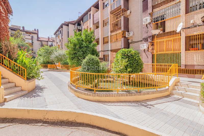 Foto c0a525f2-46aa-428b-b853-ed489a8d1e36. Pis a parque nueva Granada Granada