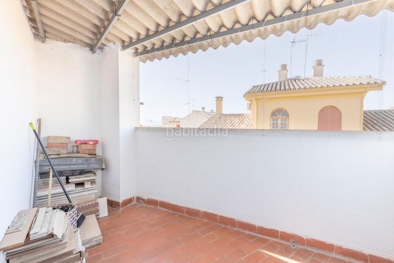Foto 6b8ea30e-7fa4-4e61-9f69-2d0edcb873a1. Casa adossada amb aparcament a Atarfe