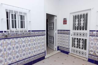 Maison à Crevillet. Casa junto a la avenida del ejercito