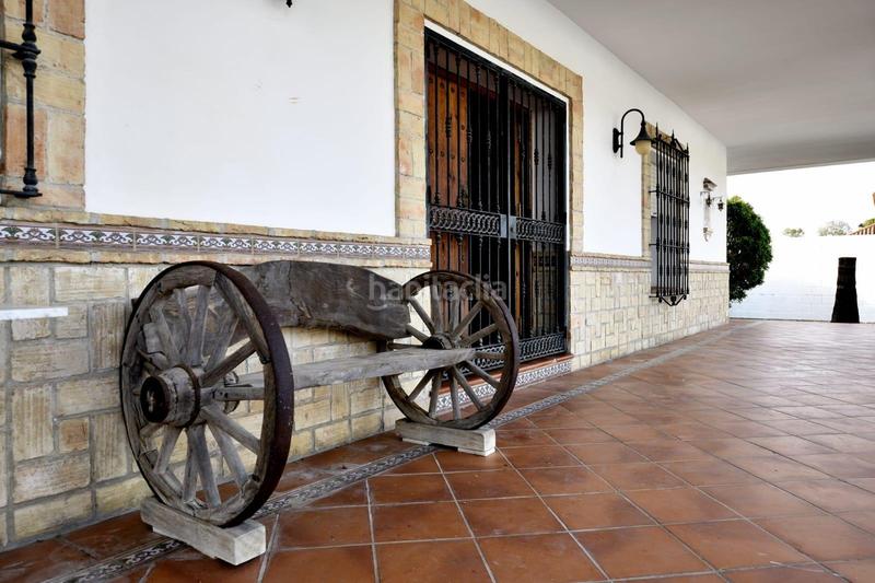 Foto 455e07e3-8f59-4473-8228-ade05f947e81. Xalet amb calefacció aparcament piscina a Cuatro Pinos - El Carmen Puerto de Santa María (El)