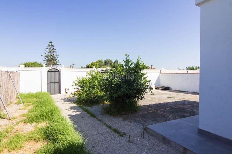 Foto 7d1d2f8c-6aa3-4868-b642-913c19fbf08f. Masia amb aparcament piscina a Carretera de Sanlúcar - Sudamérica Puerto de Santa María (El)
