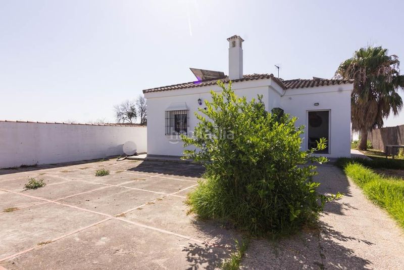 Foto f5c21059-ebbd-43a6-87ac-a8fecf111224. Masia amb aparcament piscina a Carretera de Sanlúcar - Sudamérica Puerto de Santa María (El)