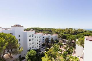 Pis en El Ancla. Tu hogar junto al mar luminoso, exterior y con piscina