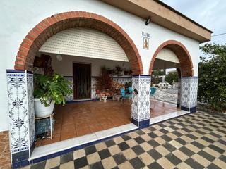 Finca rstica en Carretera de Sanlcar - Sudamrica. Parcela segregada con agua y luz