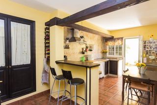 Maison à Carretera de Sanlúcar - Sudamérica. Casa de 4 dormitorios, con azotea y patio lista para entrar a vi