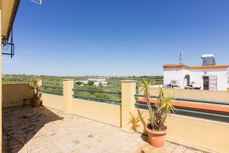 Foto a9763fc1-9c06-4b43-9f80-a9c54f68f3df. Casa a Carretera de Sanlúcar - Sudamérica Puerto de Santa María (El)