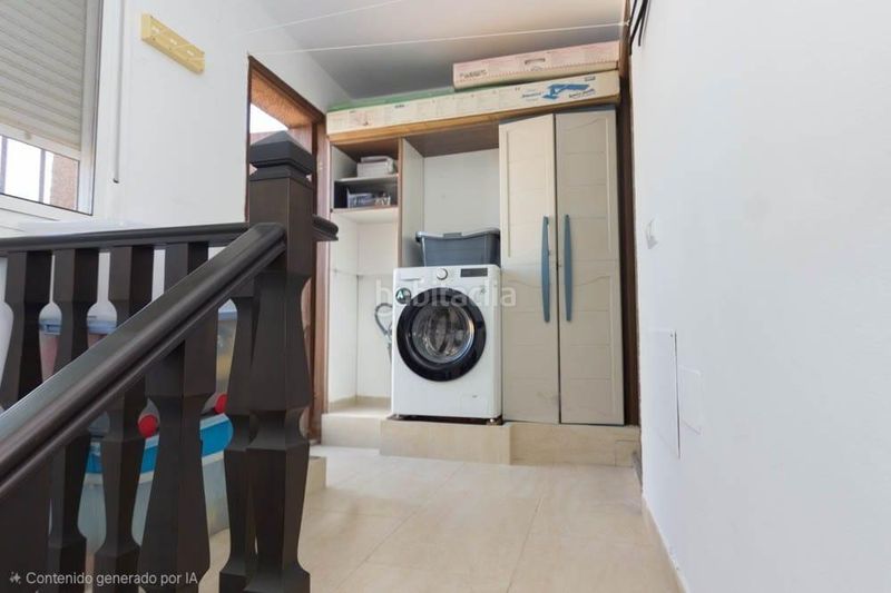 Foto 4a085248-6317-410d-9703-fd8468dcda3d. Casa adossada a Camposoto - Gallineras San Fernando