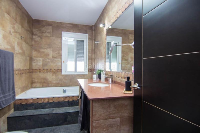 Foto aea87a9e-67bc-4283-964c-145da43ce1dd. Casa adossada a Camposoto - Gallineras San Fernando