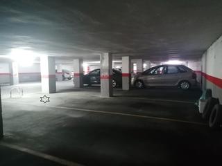 Location Parking voiture à Carrer pintor lorenzo casanova 19. Plaza de garaje doble