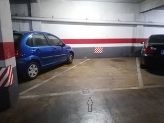 Miete Autoparkplatz in Calle churruca 23. Coche mediano