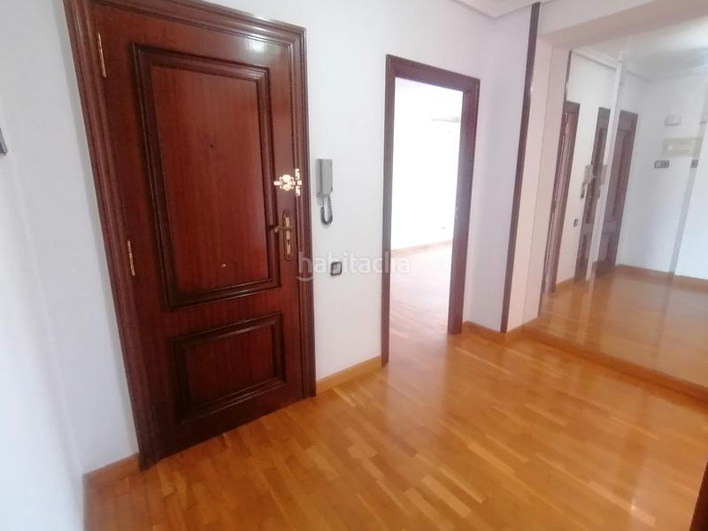Foto 199f3420-987a-49de-b23e-9a209d411937. Piso vistas despejadas mar y avenida en Ensanche-Diputación Alicante