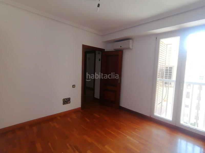 Foto 5239ee12-b32b-489b-b847-b72f207a5958. Piso vistas despejadas mar y avenida en Ensanche-Diputación Alicante