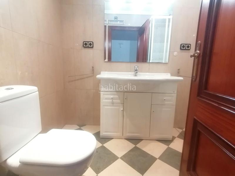 Foto 9d1b6fe7-ba2b-4f73-9f7a-0b3a301e3414. Piso vistas despejadas mar y avenida en Ensanche-Diputación Alicante