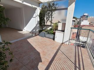 Location Attique  Calle josé gutiérrez petén. Ático con terraza y vistas en el centro de la ciudad
