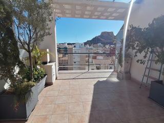 Lloguer Àtic  Calle josé gutiérrez petén. Ático con terraza y vistas en el centro de la ciudad