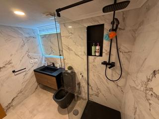 Location Appartement  Calle huesca. Vivienda exterior-esquina