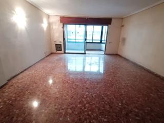Pis a Carrer italia 30. Vivienda con terraza, garaje y trastero orientación sur
