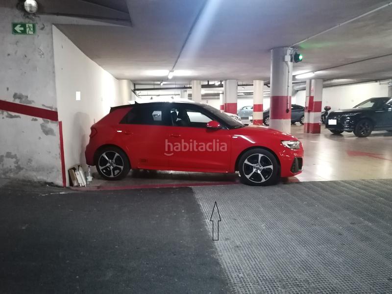Foto f4bb8502-65fb-4935-8282-487bdb3d3159. Parking coche plaza de garaje cómoda en Ensanche-Diputación Alicante