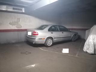 Alquiler Parking coche en Carrer parís 2. Plaza para coche y moto