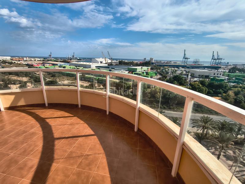 Foto 2c3467d8-2df4-4763-b0f4-77aa49368232. Lloguer pis amb calefacció aparcament piscina a Babel Alicante