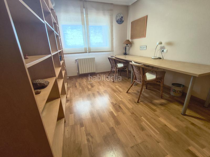 Foto fa23c64e-5102-45d2-ae04-112fe8e43ed2. Rent flat with heating parking pool in Babel Alicante