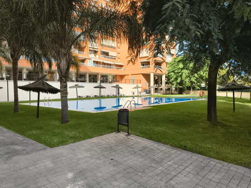 Foto fac29d11-2619-4835-8a19-34f03a96ae39. Rent flat with heating parking pool in Babel Alicante