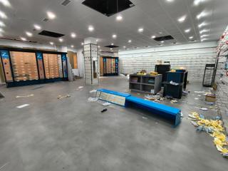 Location Local commercial à Carrer arquitecto morell 19. Excelente local en edificio exclusivo de oficinas