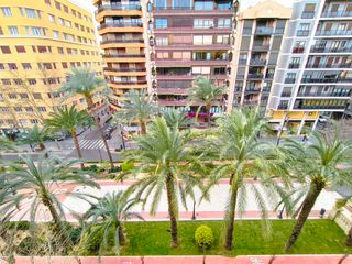 Miete Etagenwohnung in Avenida del doctor gadea 24. Vivienda y plaza de garaje en pleno centro de la ciudad