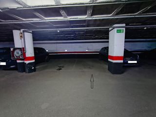 Aparcament cotxe a Calle serrano 5. Plaza de garaje cómoda
