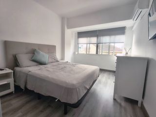Location Appartement  Calle jaime maría buch. Recien reformado e ideal para una persona sola o una pareja