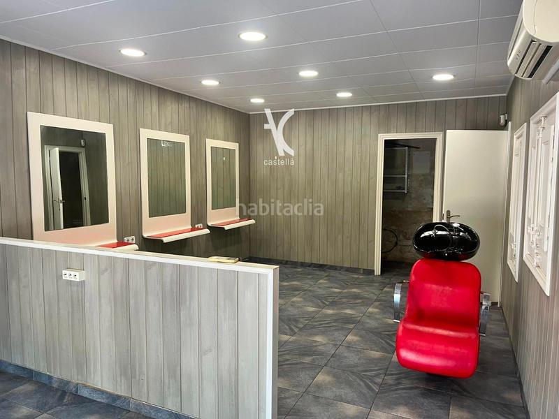 Foto fd75e270-427d-4fa2-a1cb-75f614ca453d. Rent business premise in Centre-Nucli Antic Premià de Mar