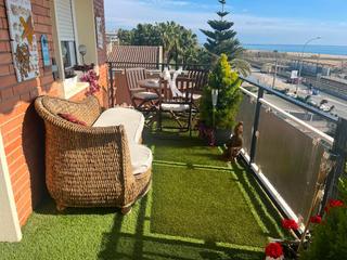 Flat  Camí ral. En premiá de mar