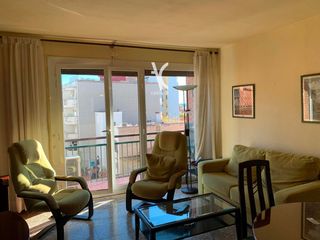 Pis  Gran via de lluis companys. En premi� de mar