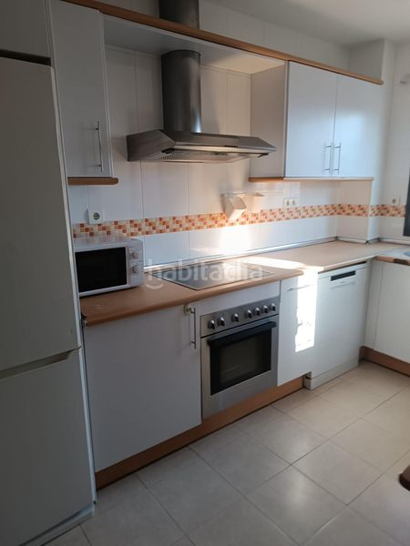 Foto c478b045-c04b-4c3c-a421-dab49b32bb5b. Casa adossada amb aparcament a Casines Puerto Real
