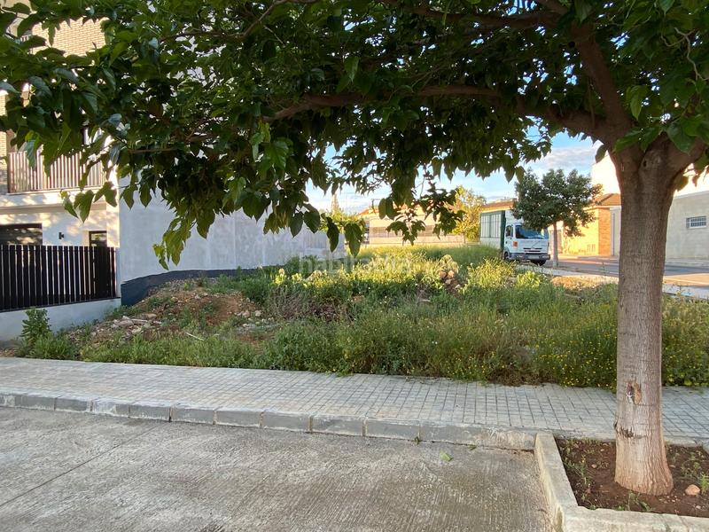 Foto 2fe32baa-1a13-4731-88a3-7fd8b0383ffd. Terreno residencial en calle rosalía de castro 23 en Cheste