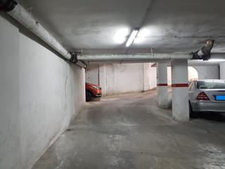 Aparcament cotxe a Carrer de mossèn jacint verdaguer 1. Plaza de garaje coche