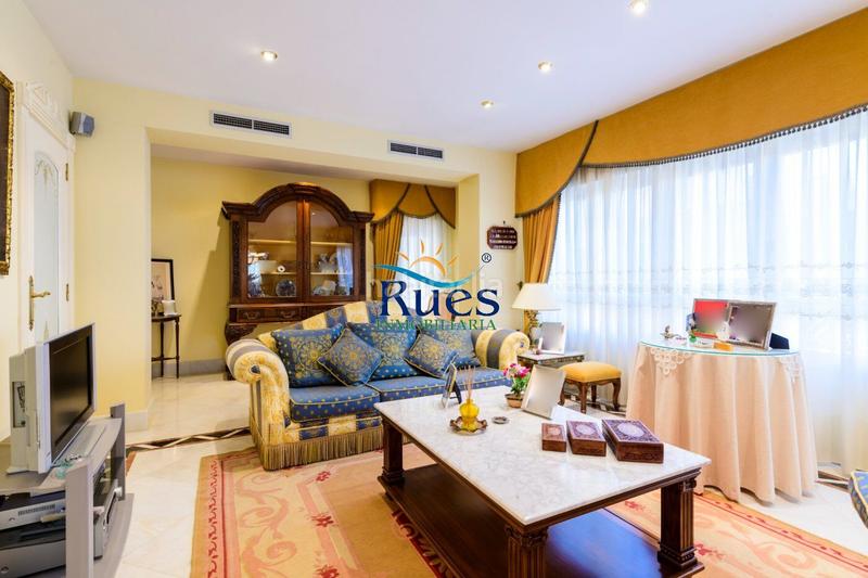 Foto 21f4a7ca-c02f-4c17-a71d-28364c21b196. Casa amb aparcament a Playa Burriana