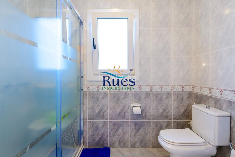 Foto 321e3873-3675-4504-a56f-3e8844db358e. Casa amb aparcament a Playa Burriana