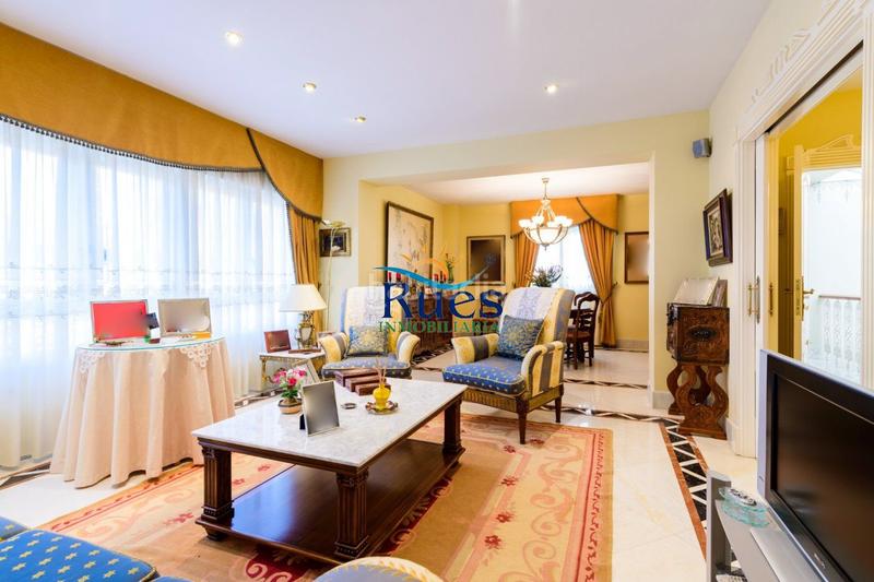 Foto 9f6b7c3b-cc50-40e5-98ab-a31bdd0c13a5. Casa amb aparcament a Playa Burriana